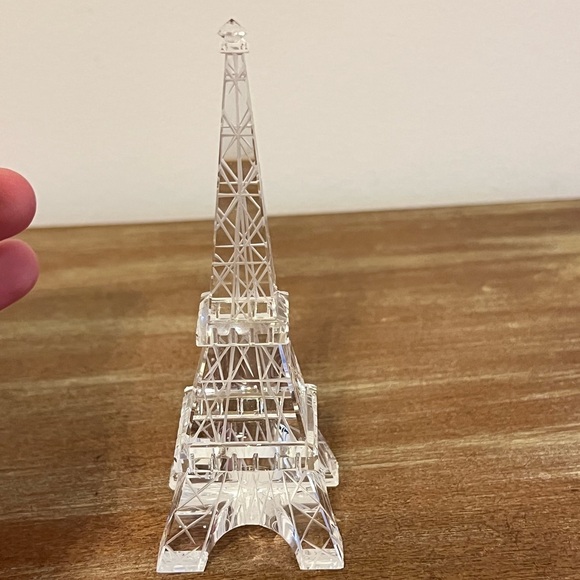 Crystal Eiffel Tower Figurine - Picture 3 of 7
